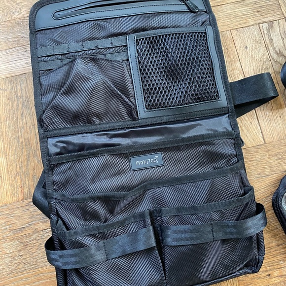 My Body Buddy Mykitco Wearable Makeup Bag - Picture 2 of 12